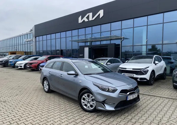 samochody osobowe Kia Ceed cena 104900 przebieg: 2449, rok produkcji 2023 z Szydłowiec